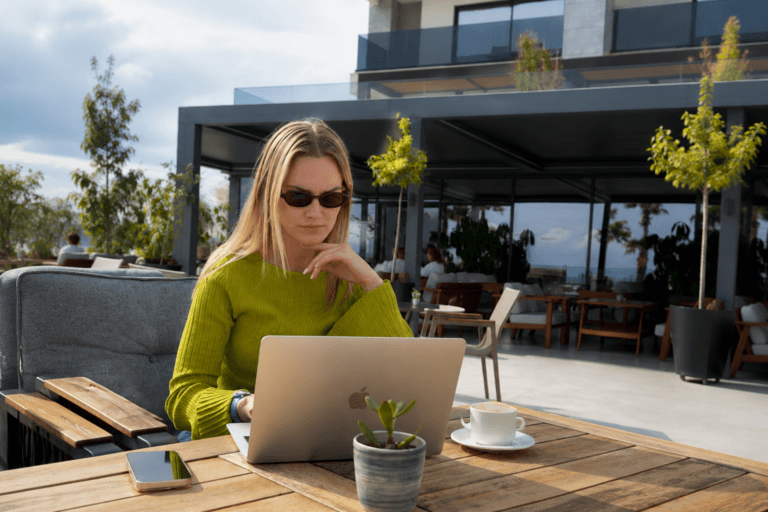 Sandra Turkijos infoture apžiūri viešbučius Sandra Turkijos infoture apžiūri viešbučius