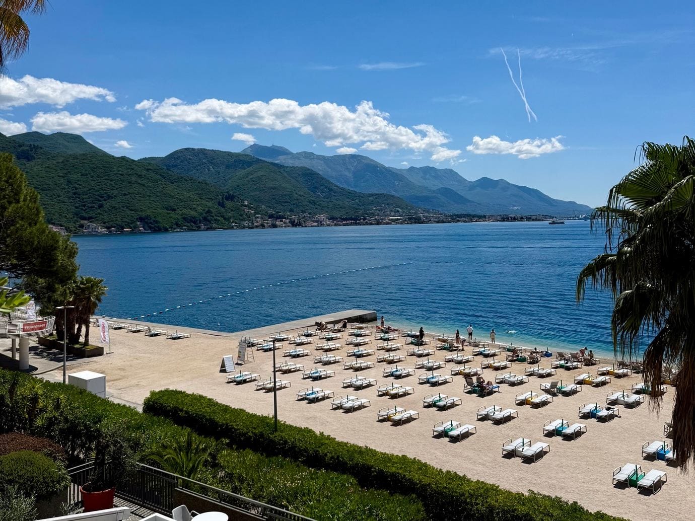 Carine Hotel Kumbor paplūdimys Juodkalnijoje